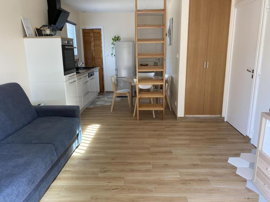 Appartement Climatise Avec Terrasse Cours  Buitenkant foto